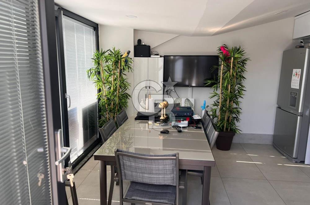 BOSTANLI'DA SATILIK DUBLEKS 5+1 TERASLI OTOPARKLI DAİRE