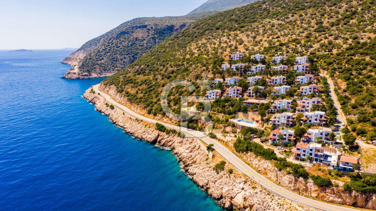 CB GİZ'DEN NİKOMEDYA SİTESİ DENİZE 300 M.MESAFEDE MÜSTAKİL EV