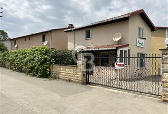 CB AKADEMİ MAŞUKİYE AYVALIK SİTESİNDE SATILIK 3+1 HAVUZLU VİLLA