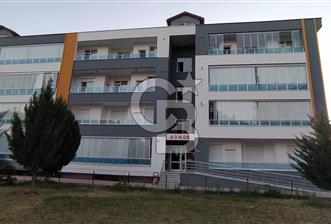 STADYUM YAKINI SİTE İÇİ GENİŞ VE KULLANIŞLI SATILIK DAİRE - 1 - 227474