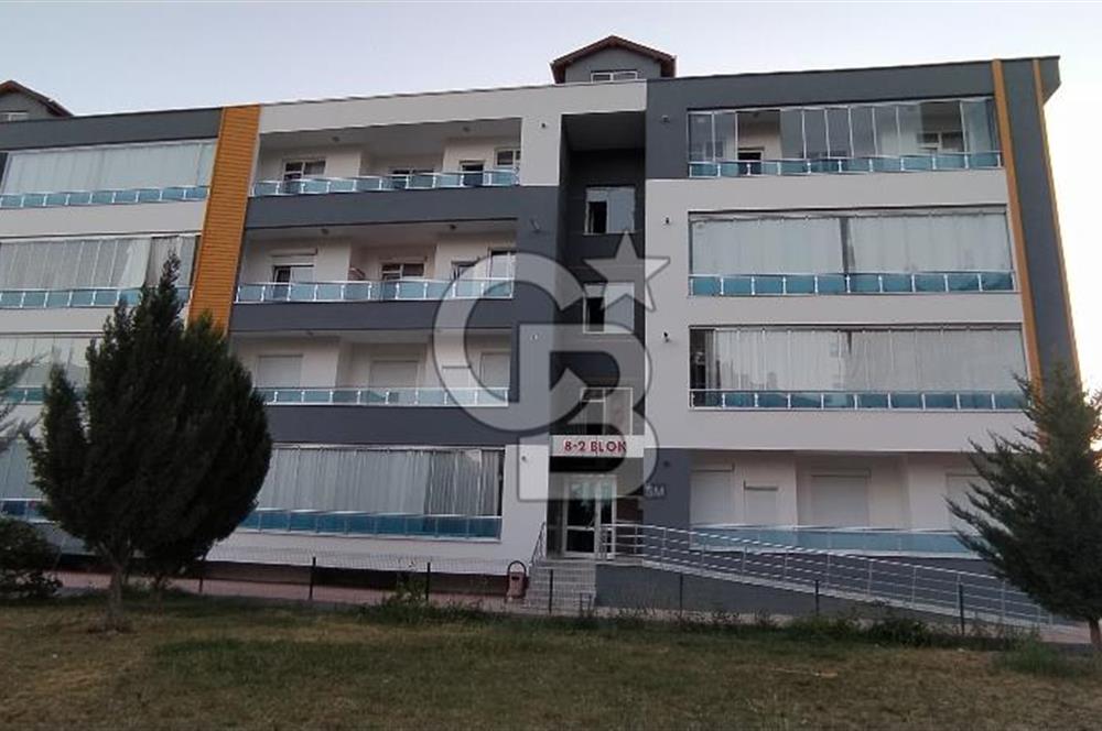 STADYUM YAKINI SİTE İÇİ GENİŞ VE KULLANIŞLI SATILIK DAİRE