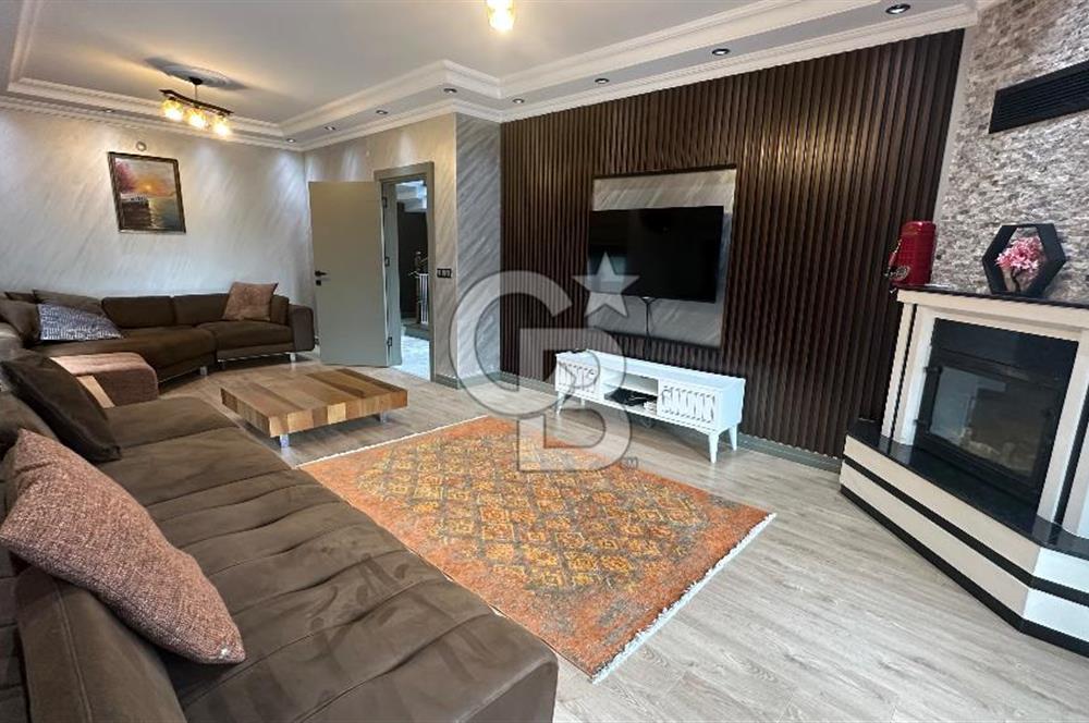 Şile de Denize 700 m Mesafede 470m2 Arsaya Kurulu Satılık Villa