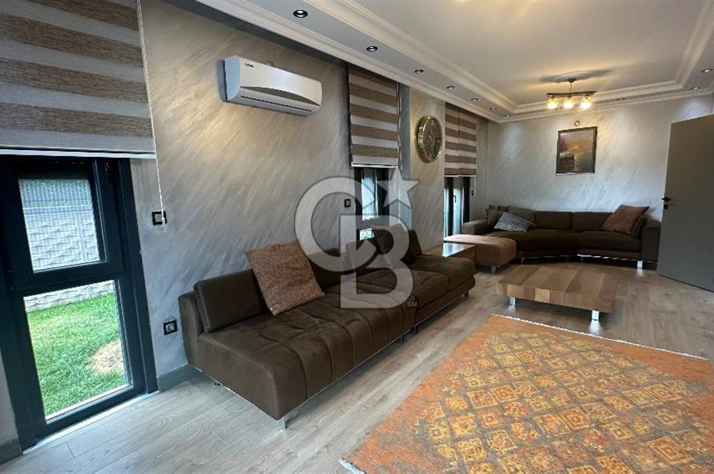 Şile de Denize 700 m Mesafede 470m2 Arsaya Kurulu Satılık Villa