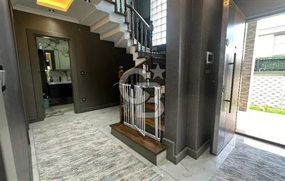 Şile de Denize 700 m Mesafede 470m2 Arsaya Kurulu Satılık Villa