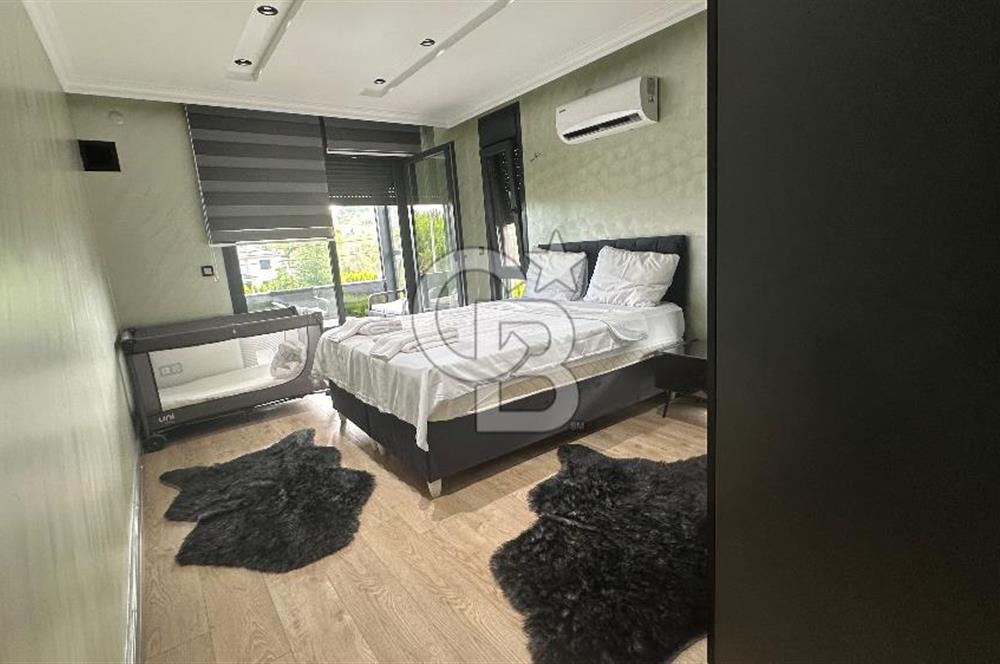 Şile de Denize 700 m Mesafede 470m2 Arsaya Kurulu Satılık Villa