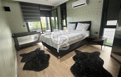 Şile de Denize 700 m Mesafede 470m2 Arsaya Kurulu Satılık Villa