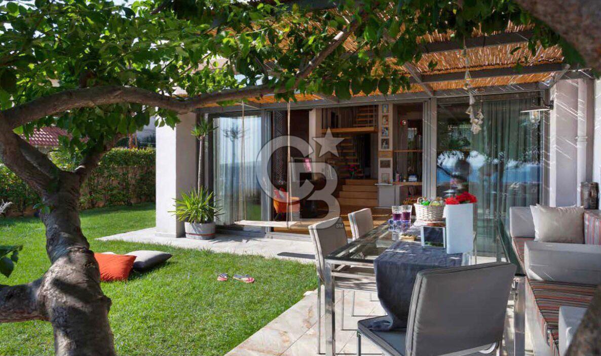 BÜYÜKÇEKMECE GÜZELCE MAHALLESİNDE KİRALIK VİLLA