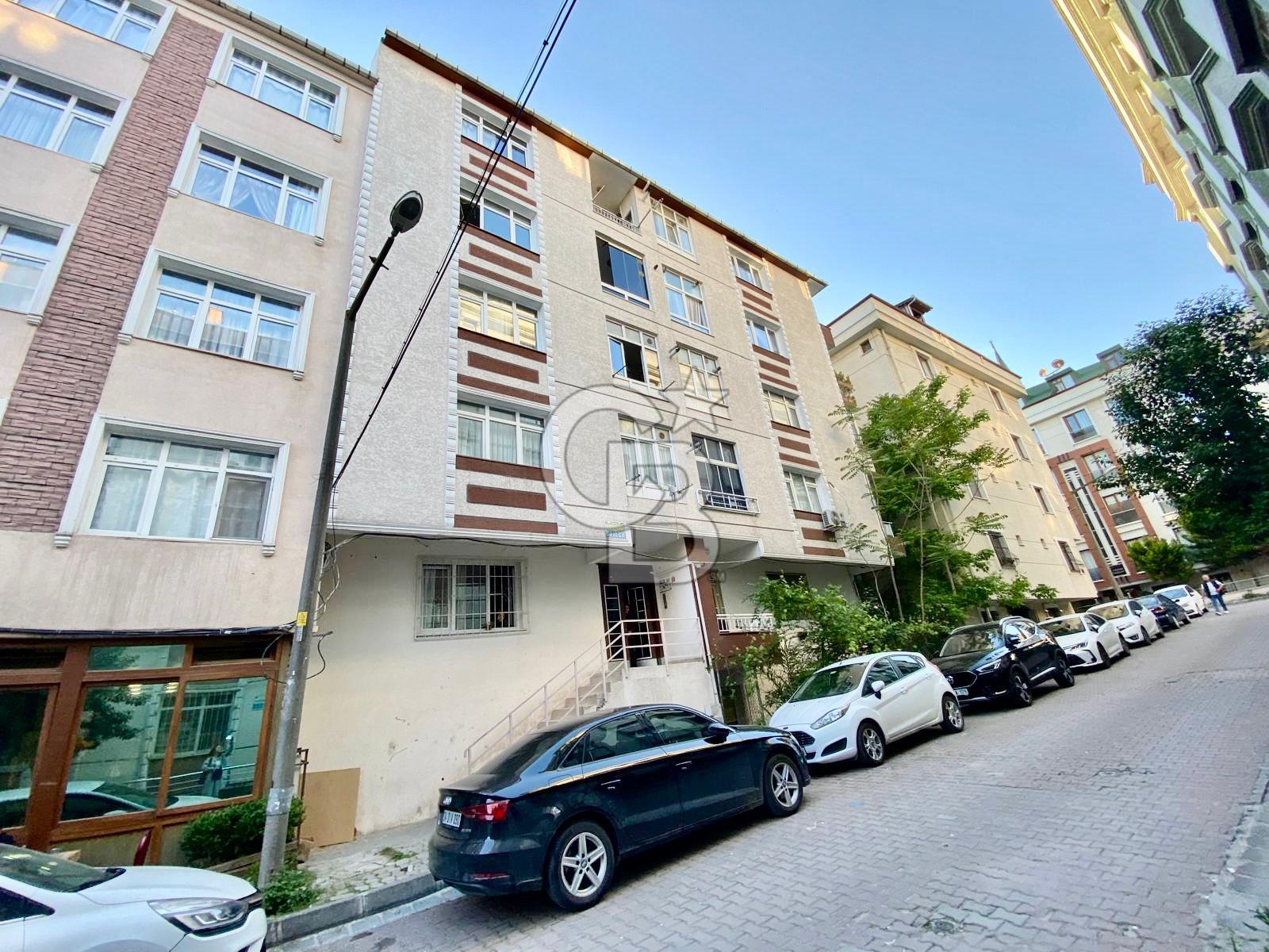 AVCILARDA MERKEZİ LOKASYONDA SATILIK 2+1 DAİRE