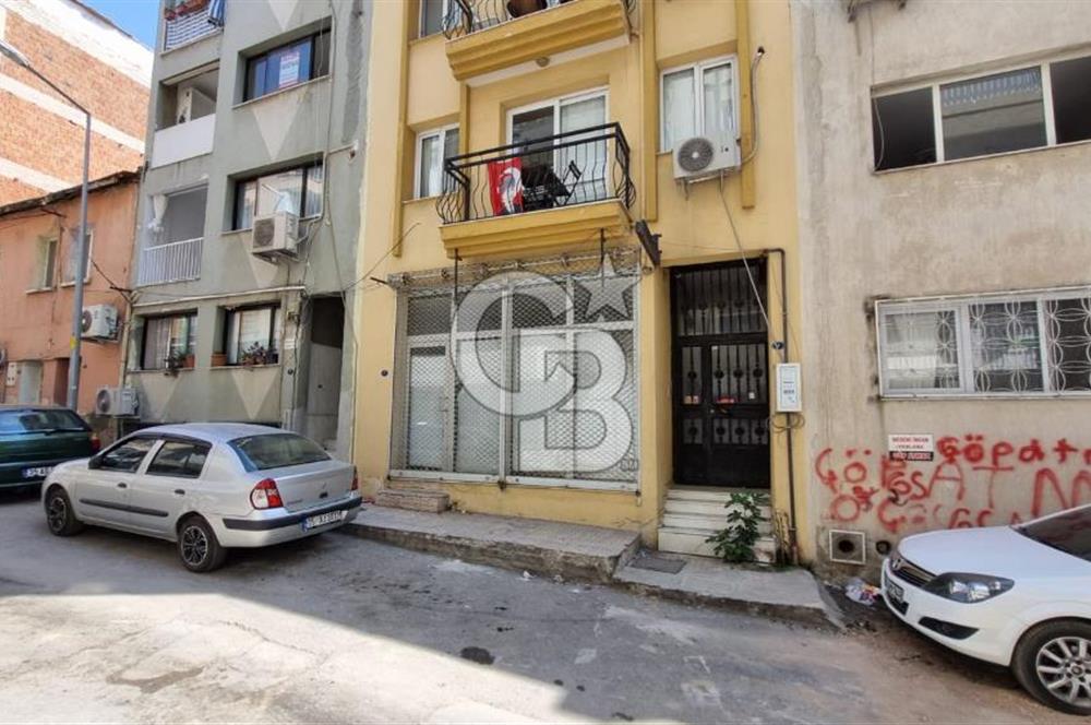 Bayraklı Sevgi Yoluna Yürüme Mesafesinde Satılık Dükkan