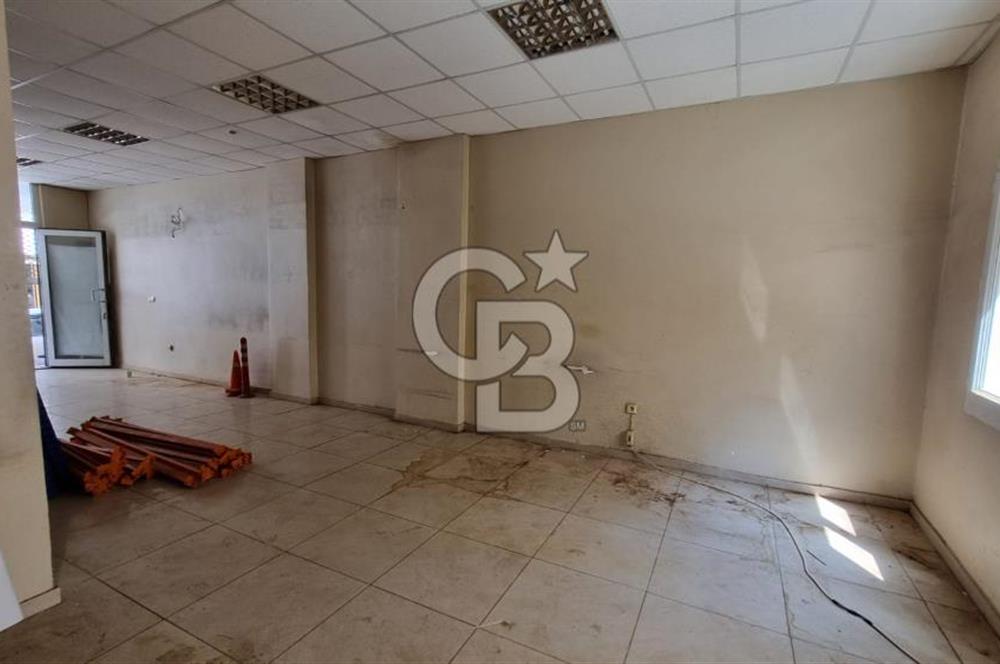 Bayraklı Sevgi Yoluna Yürüme Mesafesinde Satılık Dükkan