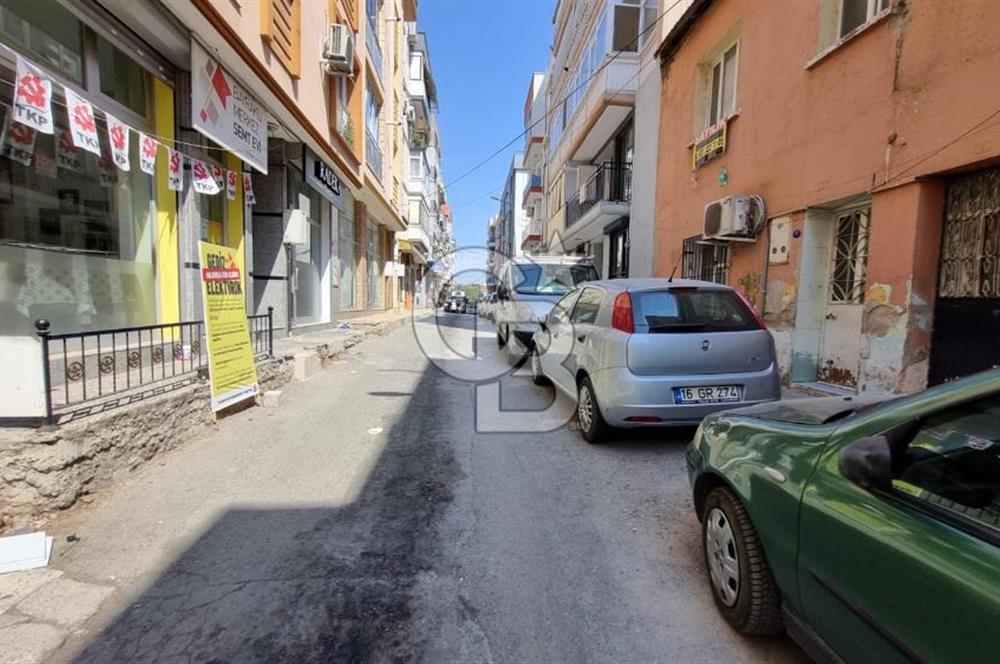Bayraklı Sevgi Yoluna Yürüme Mesafesinde Satılık Dükkan