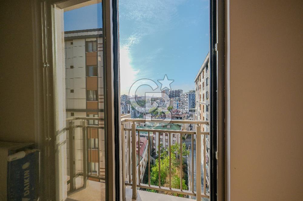 Panaromik Manzaralı Satılık 3+1 Teraslı Çatı Dubleks Daire