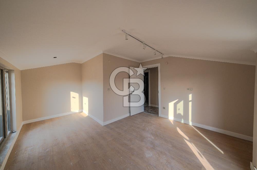 Panaromik Manzaralı Satılık 3+1 Teraslı Çatı Dubleks Daire