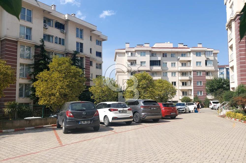 Yenikent'in (Mutlukent) merkezi Çınar konutlarında satılık 3+1