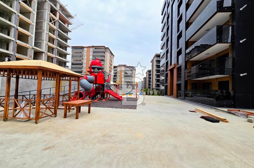Şemikler Rising Residence Sitesi'nde 170 M² Satılık 3+1 Daireler