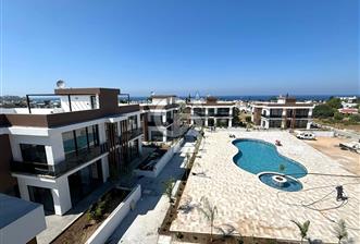 KKTC Girne Alsancak Bölgesinde Deniz Manzaralı 2+1 Penthouse, Jakuzi Hediyeli !