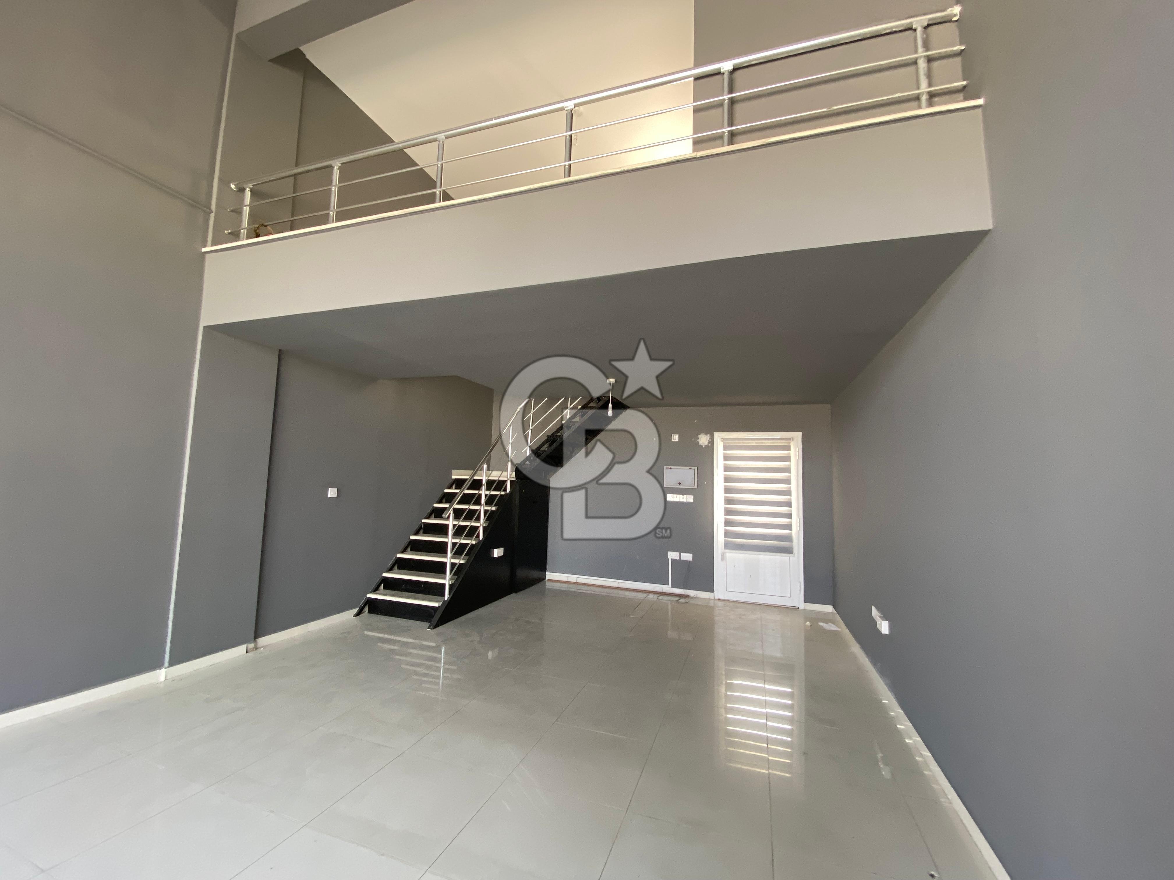 KKTC Girne Ozanköy Bölgesinde Ana Cadde Üzeri Kiralık Dükkan