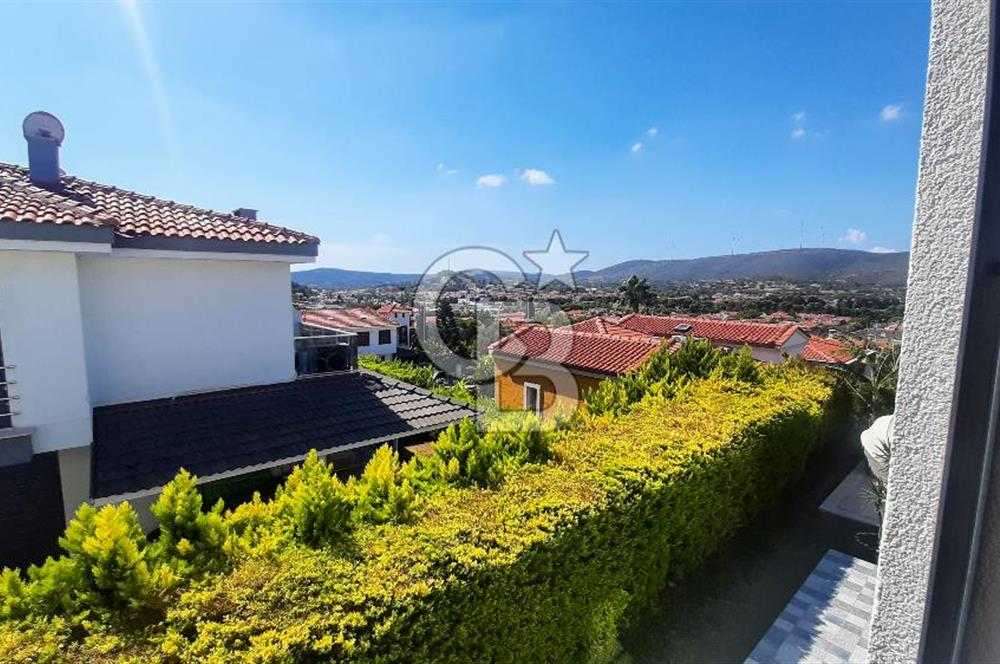 Çeşme Alaçatı’da Satılık Tam Müstakil Villa