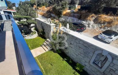 Çeşme Alaçatı’da Satılık Tam Müstakil Villa