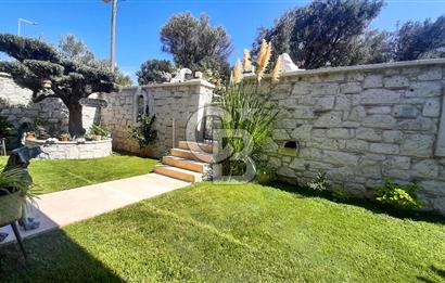 Çeşme Alaçatı’da Satılık Tam Müstakil Villa