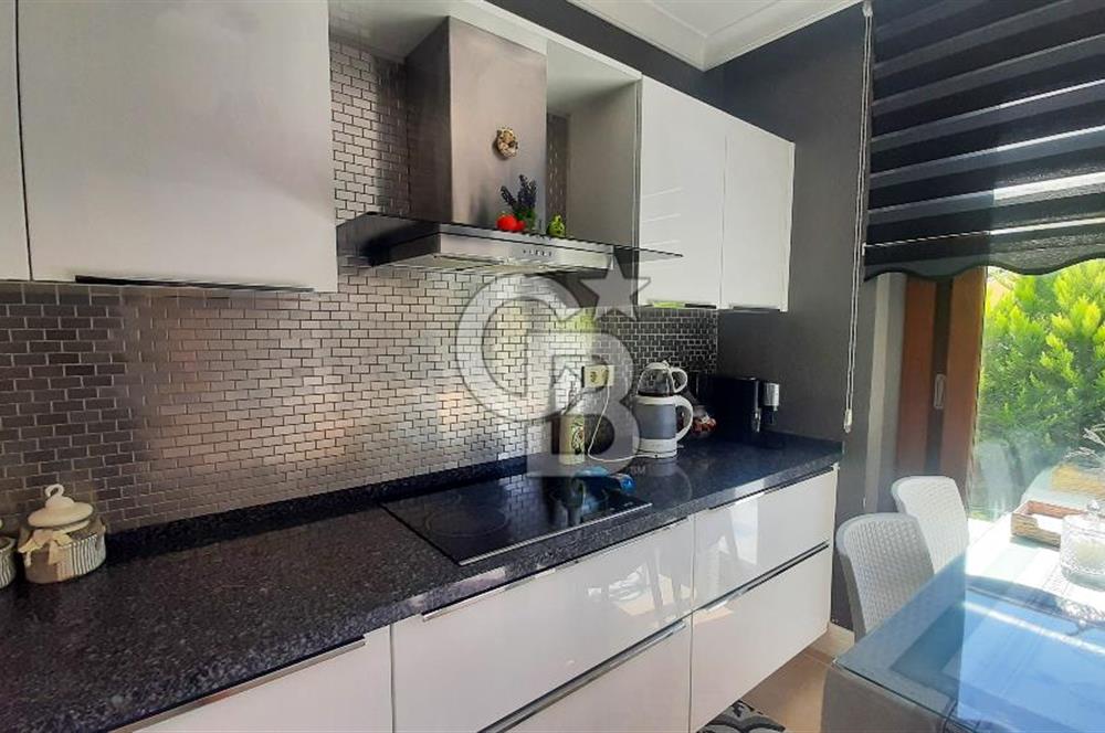 Çeşme Alaçatı’da Satılık Tam Müstakil Villa