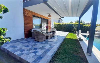 Çeşme Alaçatı’da Satılık Tam Müstakil Villa