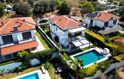 Çeşme Alaçatı’da Satılık Tam Müstakil Villa