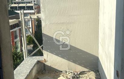 BÜYÜKÇEKMECE ATATÜRK MAHALLESİNDE DENİZ MANZARALI ÇATI DUBLEKSİ 150 M2