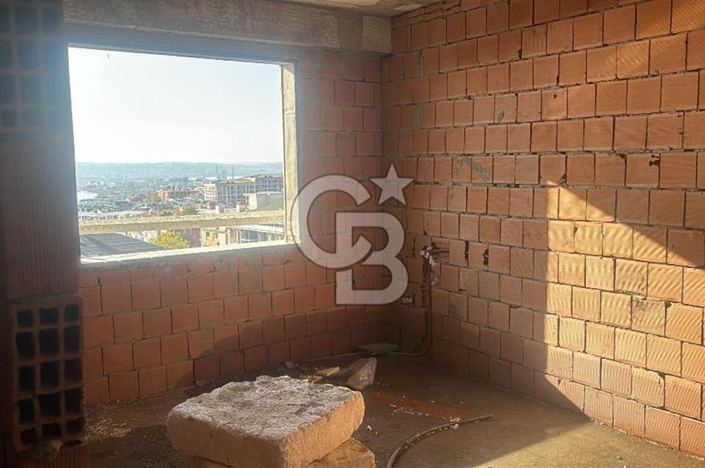 BÜYÜKÇEKMECE ATATÜRK MAHALLESİNDE DENİZ MANZARALI ÇATI DUBLEKSİ 150 M2