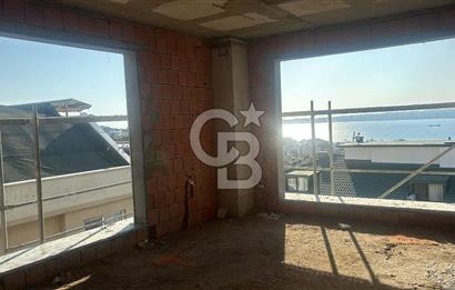 BÜYÜKÇEKMECE ATATÜRK MAHALLESİNDE DENİZ MANZARALI ÇATI DUBLEKSİ 150 M2