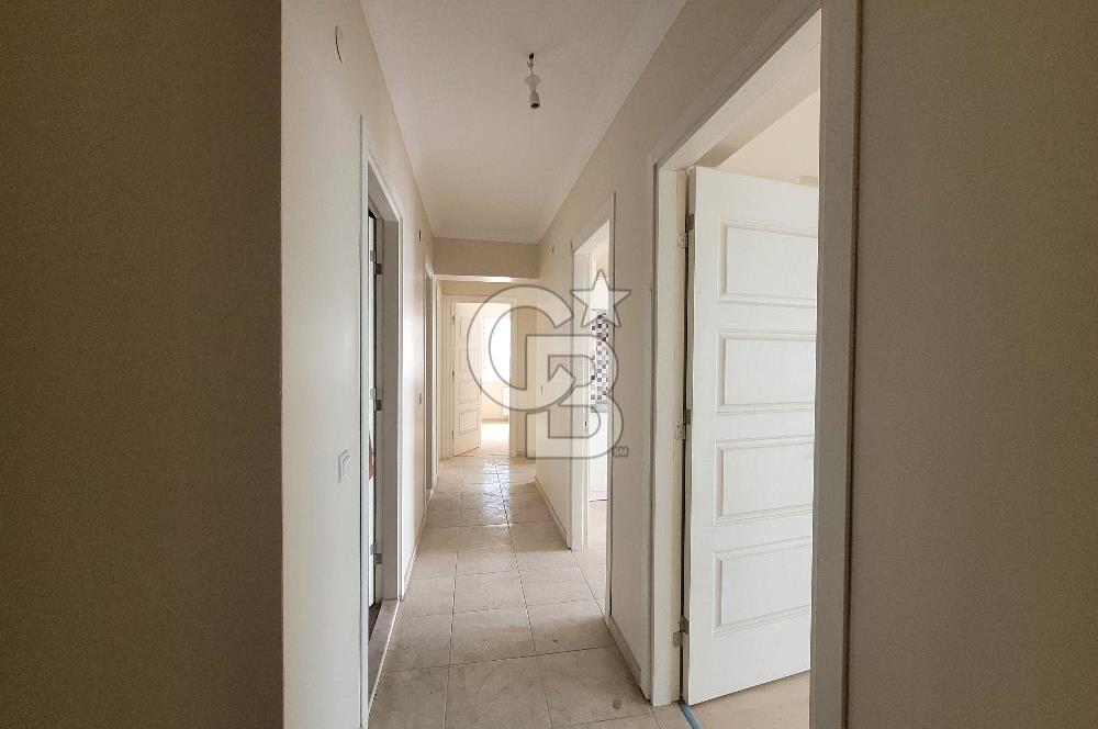 Bayraklı Yamanlar Deniz Manzaralı 3+1 Satılık Daire 