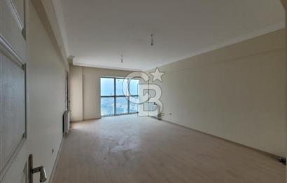 Bayraklı Yamanlar Deniz Manzaralı 3+1 Satılık Daire 