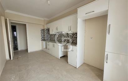 Bayraklı Yamanlar Deniz Manzaralı 3+1 Satılık Daire 