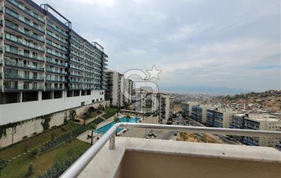 Bayraklı Yamanlar Deniz Manzaralı 3+1 Satılık Daire 