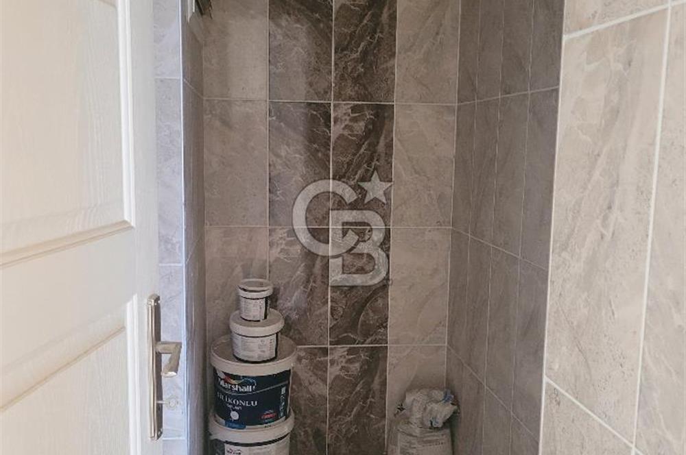 Bayraklı Yamanlar Deniz Manzaralı 3+1 Satılık Daire 