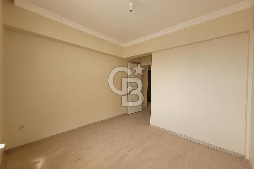 Bayraklı Yamanlar Deniz Manzaralı 3+1 Satılık Daire 