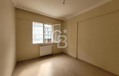 Bayraklı Yamanlar Deniz Manzaralı 3+1 Satılık Daire 