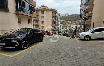 Bayraklı Yamanlar Deniz Manzaralı 3+1 Satılık Daire 
