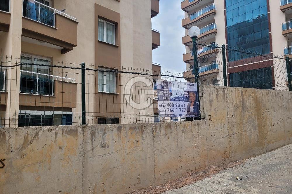 Bayraklı Yamanlar Deniz Manzaralı 3+1 Satılık Daire 