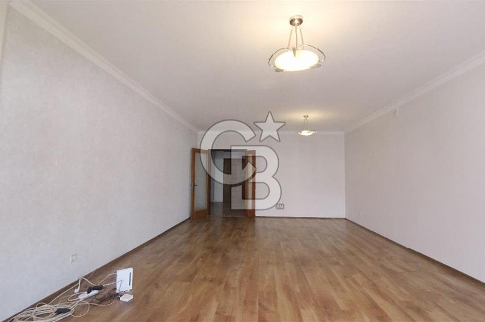 Karşıyaka Mavişehir Albatros Sitesinde Kiralık 3+1 154 M² Daire