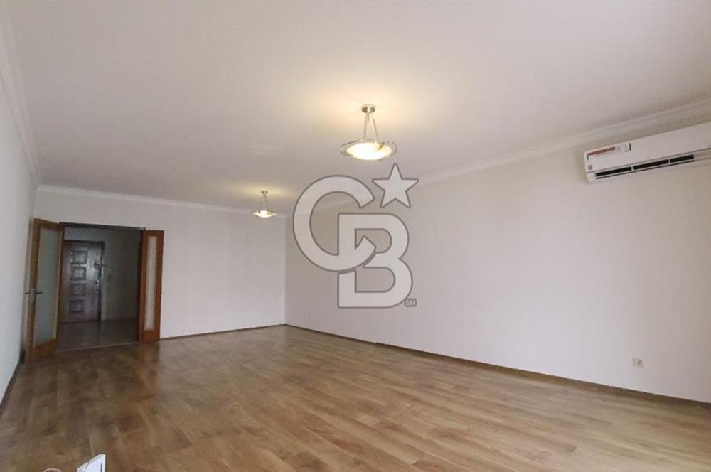 Karşıyaka Mavişehir Albatros Sitesinde Kiralık 3+1 154 M² Daire