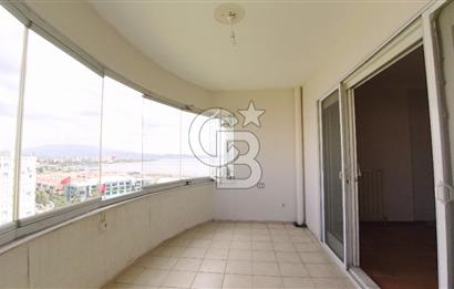 Karşıyaka Mavişehir Albatros Sitesinde Kiralık 3+1 154 M² Daire