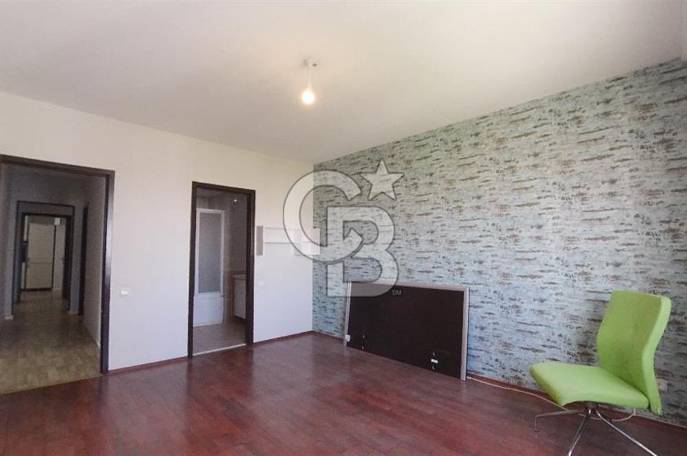 Karşıyaka Mavişehir Albatros Sitesinde Kiralık 3+1 154 M² Daire