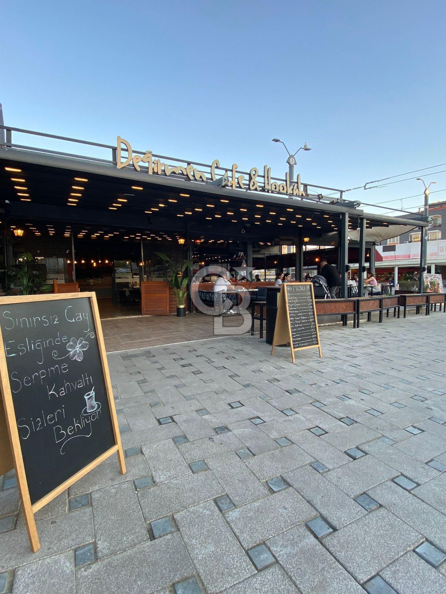 ATAŞEHİR MERKEZİ KONUMDA DEVREN KİRALIK CAFE