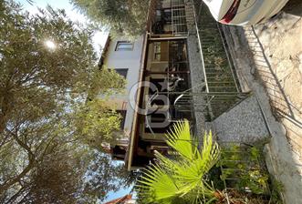 Urla Özbekte Satılık Villa 