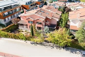 PARK CADDESİ ALACAATLI AYDORUK VİLLALARI BOŞ 5+1 SATILIK VİLLA