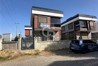 AKÇAY YENİ MAHALLE'DE SATILIK VİLLA 