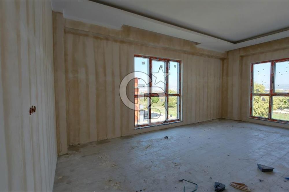 CB Akademi Kartepe Satılık 4+1 Eğimsiz Geniş Sıfır Dubleks Daire