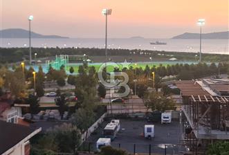 Maltepe'de satılık deniz manzaralı çatı dubleks 