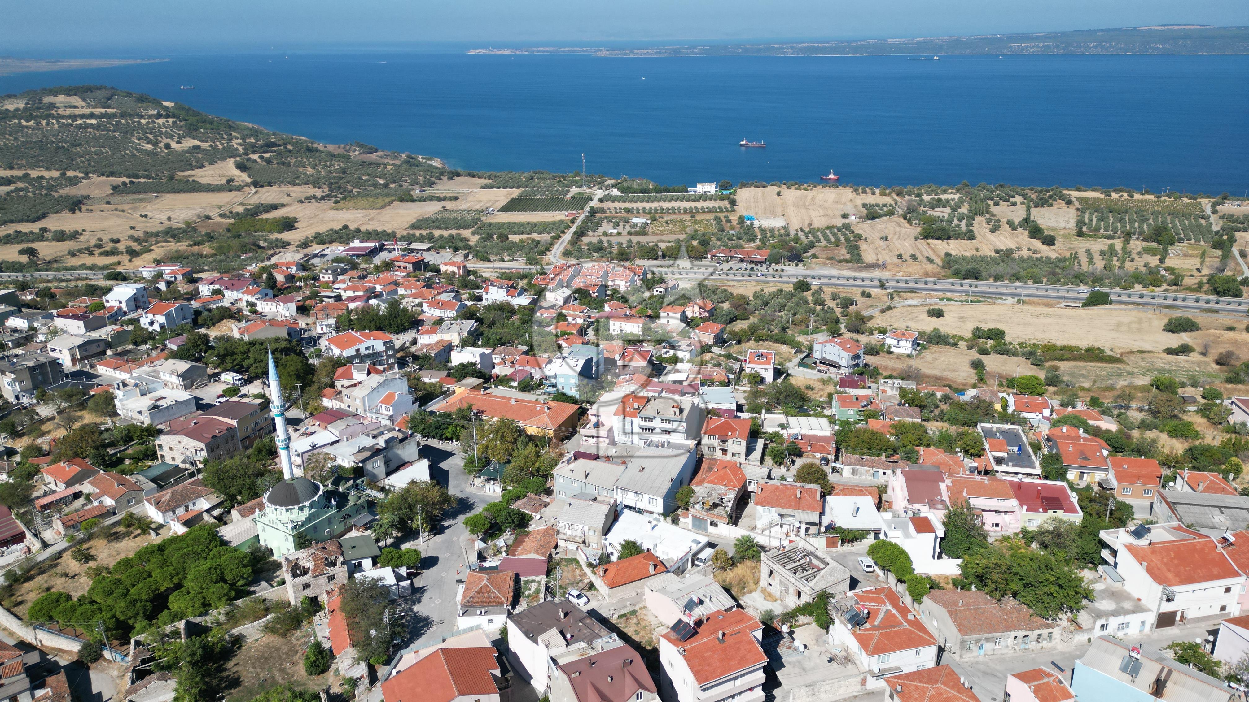 ÇANAKKALE İNTEPE'DE BOĞAZ MANZARALI SATILIK ARSA